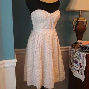 Isaac Mizrahi,New York, white & gold dress